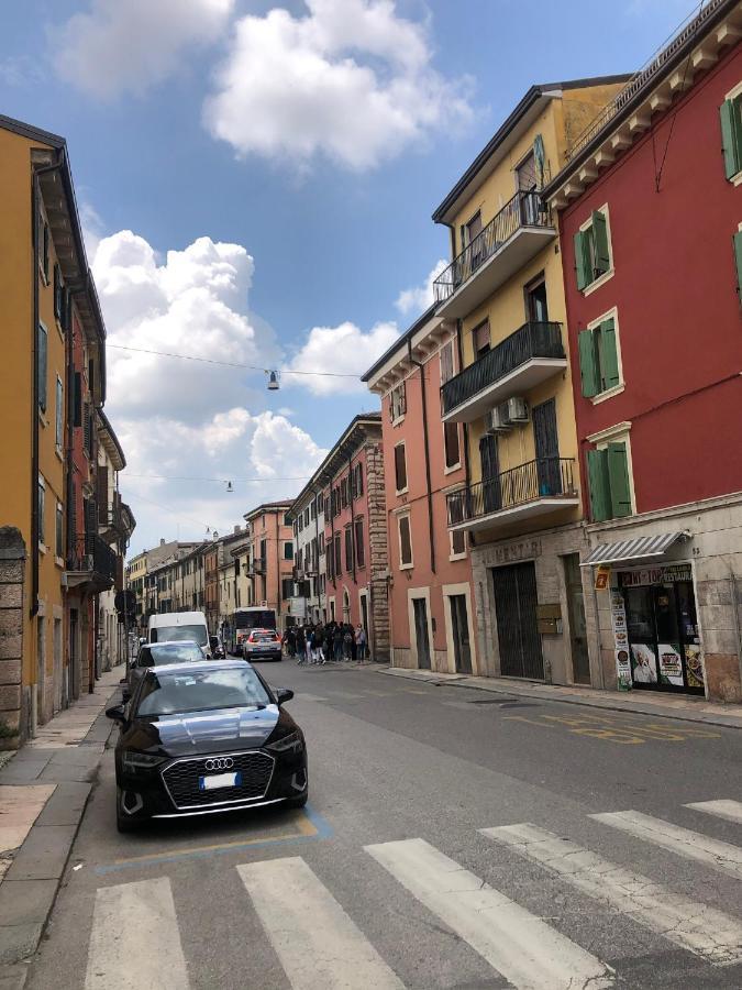 La Casa In Via Venti Appartement Verona Buitenkant foto